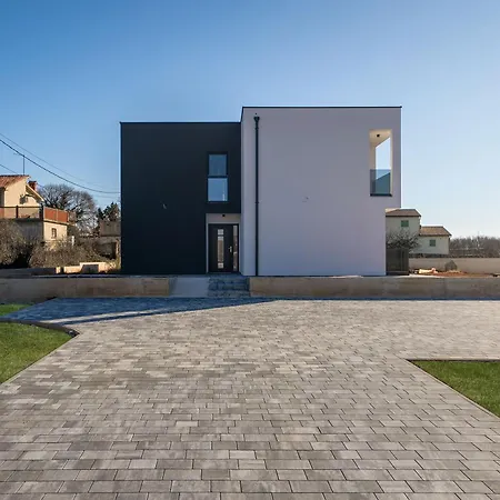 Aria A Peaceful Retreat With A Playground Labin (Istria)